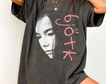 Bjork Debut Photograph Vintage Vibe T-shirt - Etsy