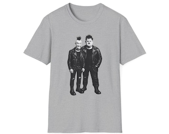 Camiseta com ilustração de dupla punk | Retrato divertido de dupla de comediantes inspirado em uma mistura de punk rock