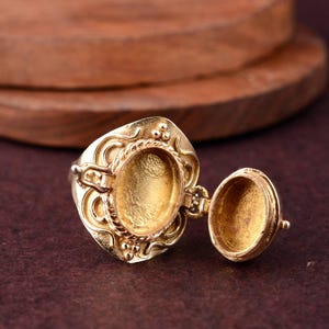 Brass Poison Box Ring, Vintage Locket Hidden Compartment Ring, Secret Storage Jewelry, Handmade Boho Statement Gift for Men and Women