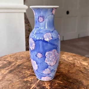 Vintage Japanese Blue & Pink Blossom Vase – Hand-Painted Porcelain, 20cm, Kyoto-Style Sakura Design