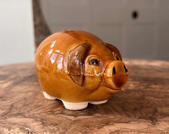 Vintage British Studio Pottery Pig Figurine – Signed MARTIN, 1970s Decor