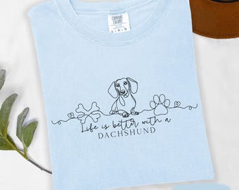 Comfort Colors Dachshund Line Art Shirt, Wiener Dog T-Shirt, Weenie Mom Gift