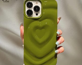 光沢のあるグリーンハートのiPhoneケース、3D彫刻のレトロカバー、落下防止耐衝撃設計、女性のためのスタイリッシュな保護電話ケース、彼女へのギフト
