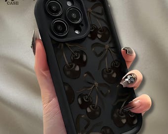 Capa para celular preta fosca com estampa de leopardo e cereja, proteção para lente da câmera, capa protetora fina e resistente a impactos, design estético e charmoso, ideal para presentes.