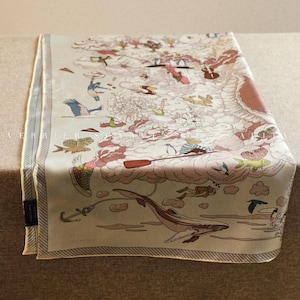 100% silk – elegant silk scarf, approx. 70 cm x 70 cm