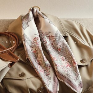100% silk – elegant silk scarf, approx. 70 cm x 70 cm