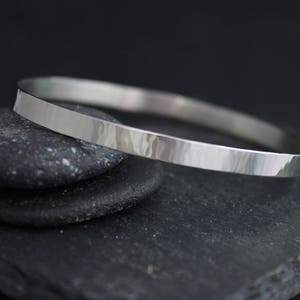 Hammered White Gold Bangle Bracelet, Solid 14k Gold Bracelet 3.5mm, Handmade Bangle, Hammered Bangle, Made to order
