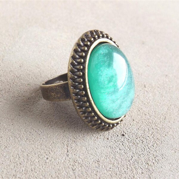Emerald Green Ring Cameo Ring Romantic Ring Vintage Filigree Ring Antique Brass Ring Gift For Her