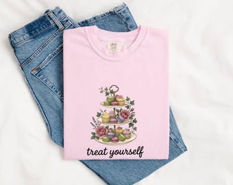 Dessert Tray Shirt Desserts Pastry Gift Women Floral Tee Cake Stand T-Shirt Sweets Fan Cake Tshirt Bakery Graphic Retro Flower Tshirt