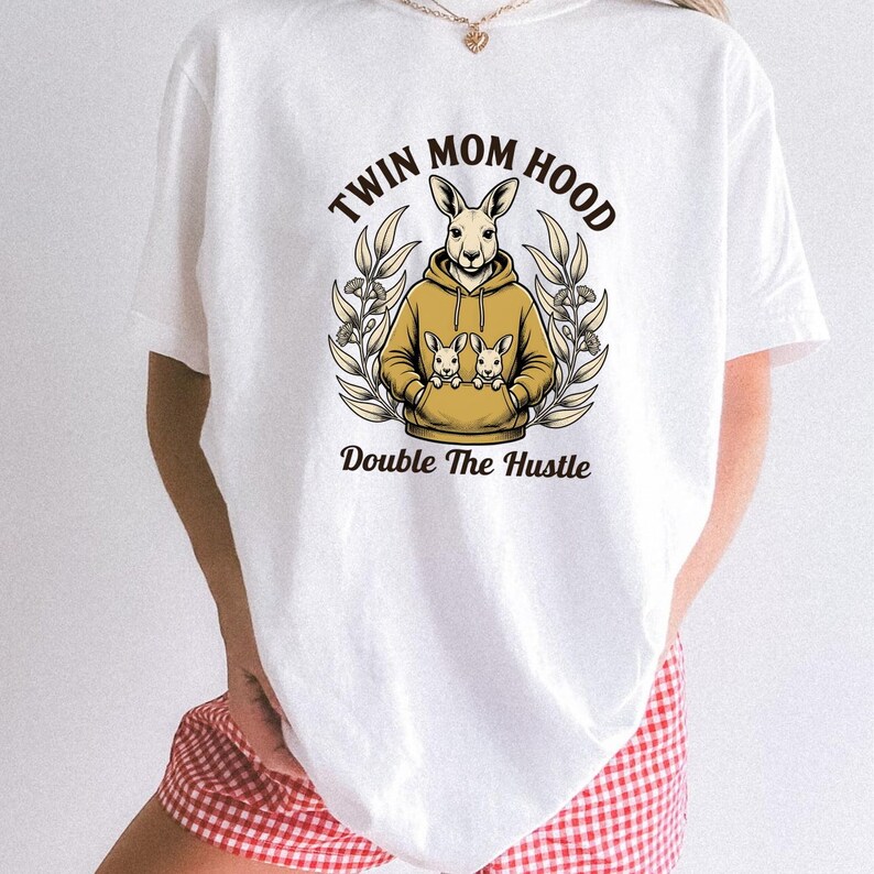 Kangaroo Sweater Shirt Mom Fauna Gift Women Distressed Tee Kangaroo T-Shirt Mother Fan Vintage Tshirt Wildlife Graphic Doodle Blossom Tshirt image 7