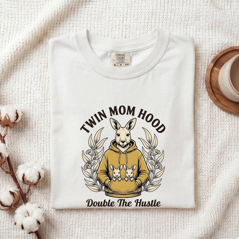 Kangaroo Sweater Shirt Mom Fauna Gift Women Distressed Tee Kangaroo T-Shirt Mother Fan Vintage Tshirt Wildlife Graphic Doodle Blossom Tshirt image 1