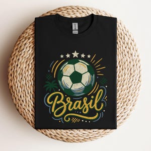 Op de afbeelding: Een set van drie keramische mokken met een gespikkelde, matte afwerking. De mokken zijn in tinten cr&egrave;me, lichtgrijs en donkergrijs. Elke mok heeft een eenvoudig, minimalistisch ontwerp, perfect voor koffie of thee.