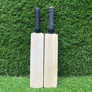 Pack of 2 Personalized Mini Cricket Bat – Custom Engraved Display Bat, Signature Keepsake, Coach Cricket Gift, Team Awards, Retirement Award