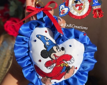 Sorcerer Mickey - Character Embroidered Rhinestone Keychain