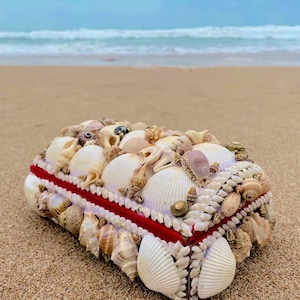 Handmade  Seashell Trinket Box  Nautical Unique Shell Jewellery Box vintage box