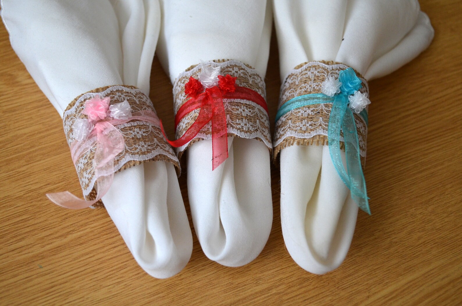 Burlap Napkin Ring, Wedding Rustic Ring, Lace Table, Victorian Style