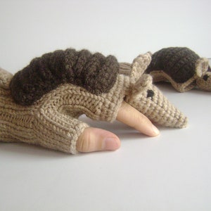 Armadillo Touch Screen Arm Wool Glove, Crochet Knit Wool Winter Mittens, Men&#39;s Animal Costume, Long Fingerless Man Warmers, Gift for Husband