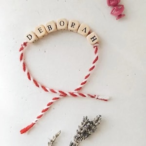 Martenitsa Pulsera personal de la suerte, Martisor rumano búlgaro, Martaki Martisor Leyenda roja y blanca Martisoare March Letra de madera Primavera