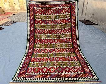 Vintage Turkish Kilim Rug - Bold Tribal Bands 5x9 – Handwoven Anatolian Flatweave Carpet - Geometric Motifs and Rich Colors, Living Room Rug