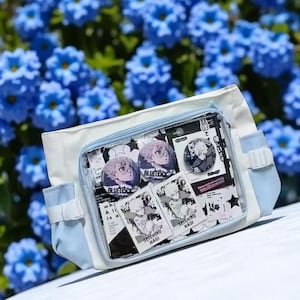 Sac Ita bleu clair | Présentoir à épingles Anime | bandoulière Kawaii | Sac à cosplay transparent avec fenêtre | Cadeau mode Harajuku