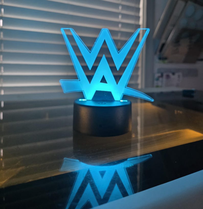 WWE Wrestling WrestleMania LED Laser Engraved Acrylic Night Light / Lamp / USB Battery Remote image 2