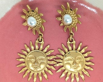Vintage 90s Sun Face Dangle Earrings – Whimsigoth Pearl Sunburst Statement Jewelry