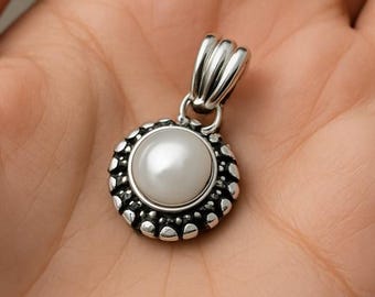 Sterling Silver Pearl Pendant - Natural White Round Pearl Charm
