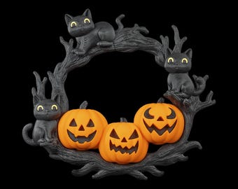 Halloween Wreath with Black Cats and Jack-O’-Lanterns – Spooky Wall or Door Decoration