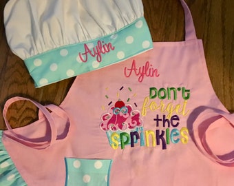 Girls Ruffled apron Kids apron personalized cooking apron Gift school apron Child size apron  child paint apron apron chef hat pink apron