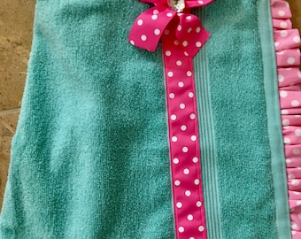 child- Women's personalized  spa towel wrap graduation gift  monogrammed towel wrap straps cell phone pocket spa towel  chevron trim