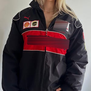 Ferrari F1チームジャケット 黒/赤 レーシングジャケット 中綿ブルゾン Ferrari F1チームジャケット 黒/赤 レーシングジャケット 中綿ブルゾン