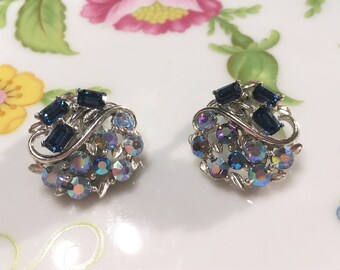 Vintage LISNER Sapphire Blue Aurora Borealis And Dark Sapphire Blue Baguette Rhinestone Earrings