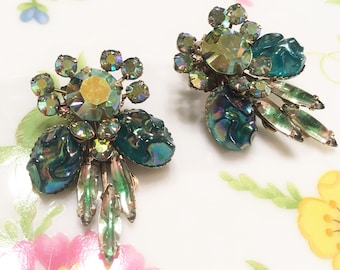 Vintage Spectacular Shades Of Green Stones Ear Climber Earrings