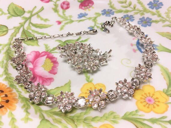 Vintage Lisner Sparkling Clear Rhinestone Floral N