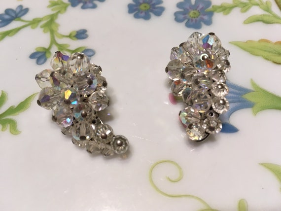 SARAH COVENTRY Sparkling Clear Rhinestone Earrings Item K # 3318