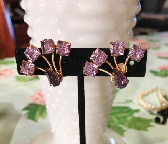 Vintage Lavender And Amethyst Rhinestone Fan Earr… - image 1