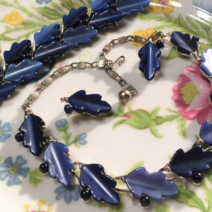 LISNER Blue Thermoset Oak Leaves And Acorns Necklace Bracelet And Earrings Parure