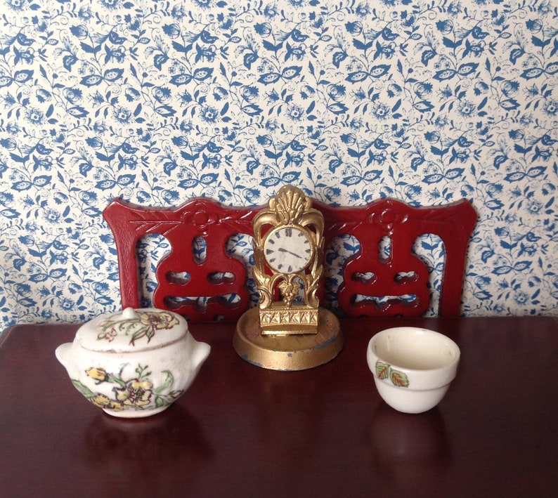 Dollhouse Miniature Red Spatterware Dishes and Bowls