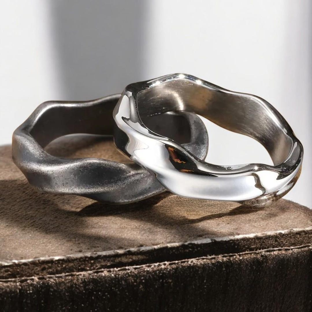 Vnox Möbius Ring for Men | Oxidized Twisted Stainless Steel Band ...