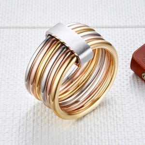 Chic 6Pcs Interlocked Stacking Rings Set for Women Girls 10MM Stainless Steel Statement Band Minimalist Stackable Jewelry Gift