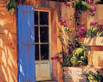 Pode incluir: Uma pintura de um edifício de pedra com uma porta de madeira azul e uma janela. O edifício está coberto de videiras com flores cor-de-rosa. A porta está aberta e há um degrau de pedra que leva a ela.