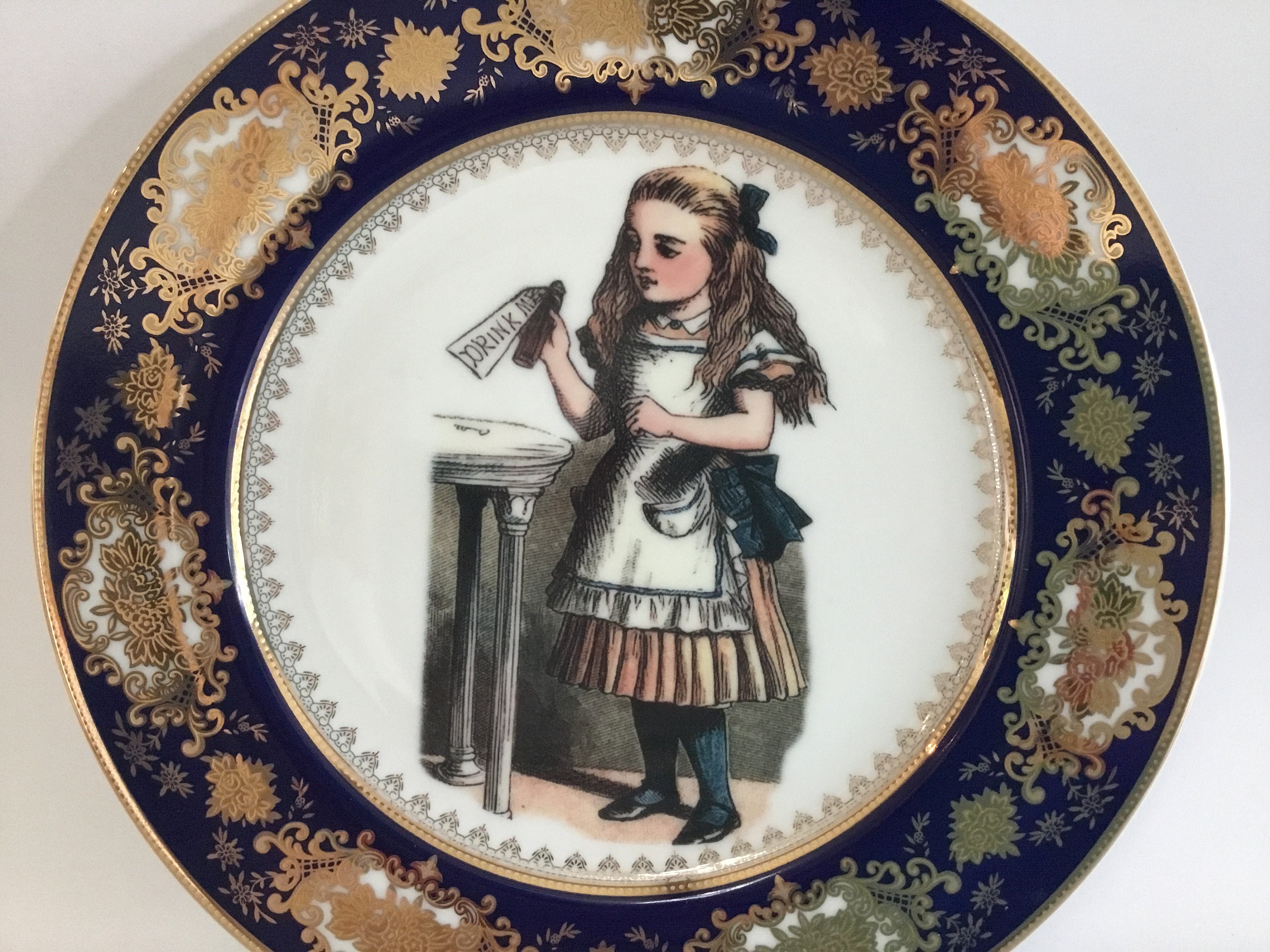 Precioso juego de taza de té y platillo de Alicia en el país de las  maravillas, 8 onzas, porcelana. Ilustraciones de John Tenniel. -  México