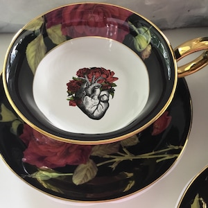 FREE SHIPPING - Beautiful Black Anatomical Heart Teacup, 8 Ounces, Black Rose Design. Food- and Dishwasher Safe.