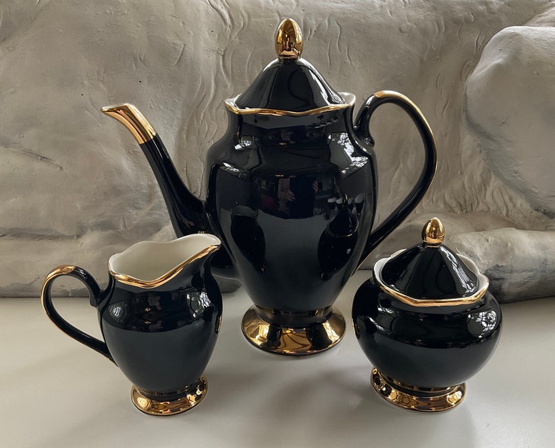 Gorgeous Black and Gold Tea Set with Black Rose Design, Bat, Cat, Crow and Eye Design, Halloween Tea Set, Porcelain. Food Safe & Durable. imagem 5