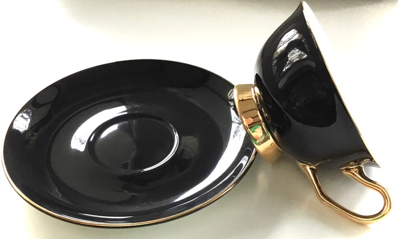 Beautiful Black Crow Teacup 8 Ounces Food and Dishwasher image 3
