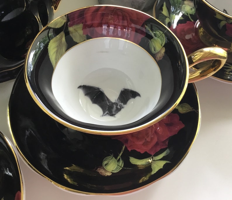 Gorgeous Black and Gold Tea Set with Black Rose Design, Bat, Cat, Crow and Eye Design, Halloween Tea Set, Porcelain. Food Safe & Durable. imagem 4