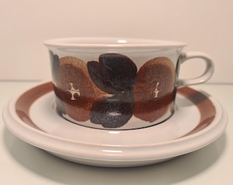 Vintage Arabia Finland Rosmarin Tea Cup Saucer | Ulla Procopé Hand-Painted Stoneware