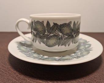 Vintage Arabia Finland Citrus Tea Cup Saucer | Richard Lindh Mid-Century Modern Stoneware