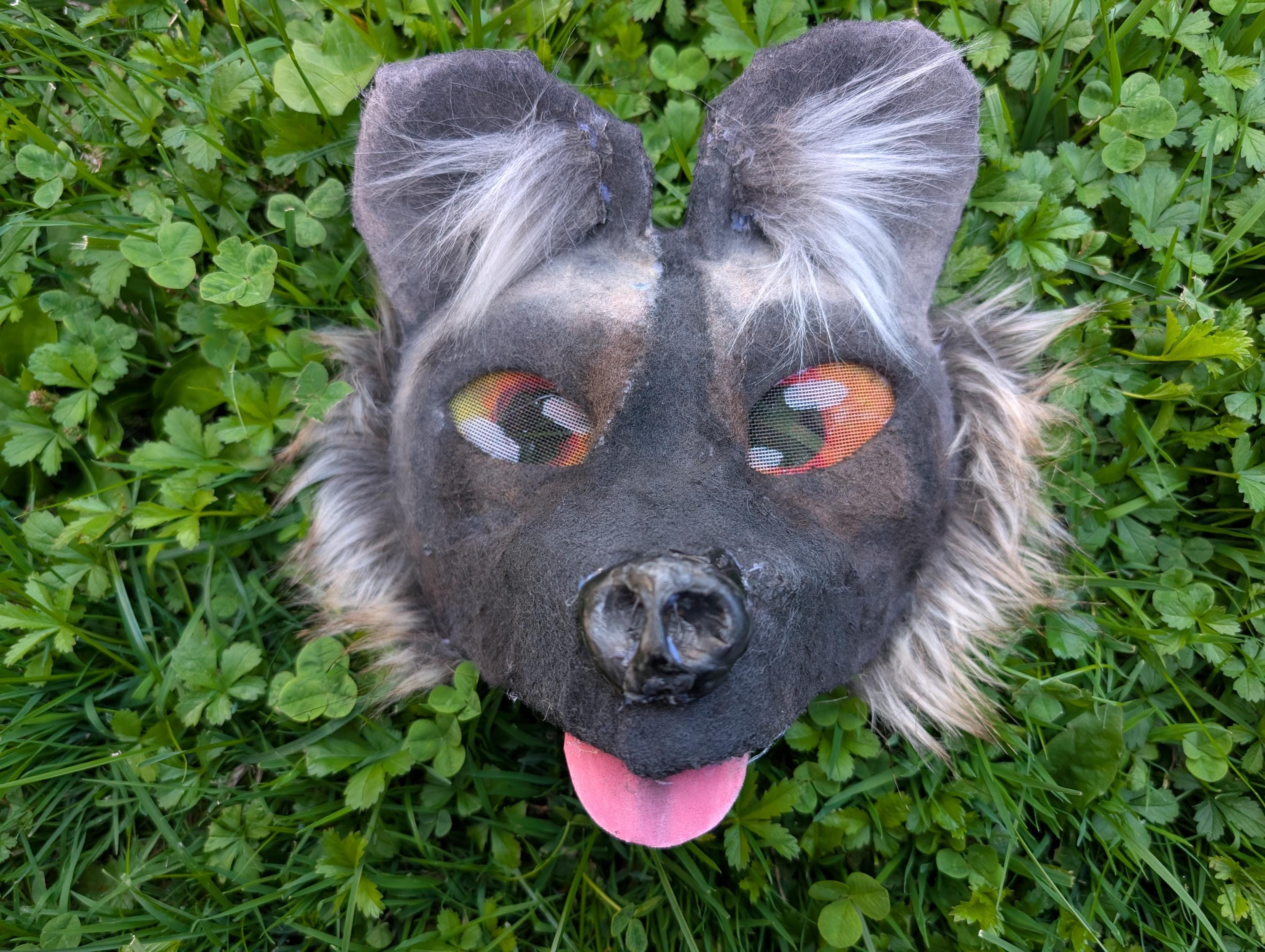 African Wild Dog Therian/furry Mask Handmade Cosplay Mask  display picture 1