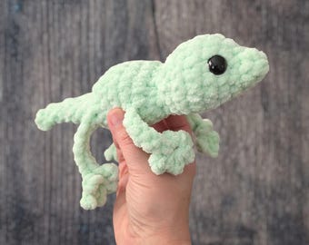 Crochet Gecko Plushie, Handmade amigurumi gecko stuffie